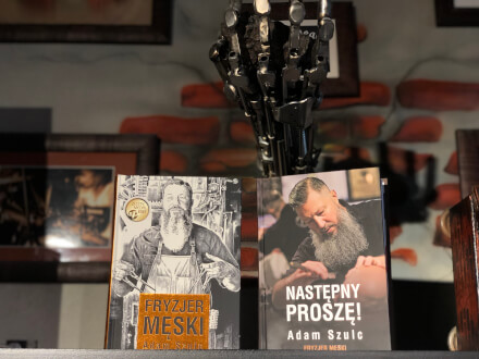 „FRYZJER MĘSKI” + „NASTEPNY PROSZĘ!” COMBO SET, 80 ZŁ